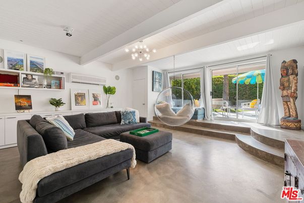 Interior, Living room