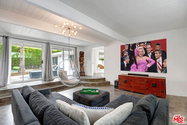 Interior, Living room, Pendant Lights