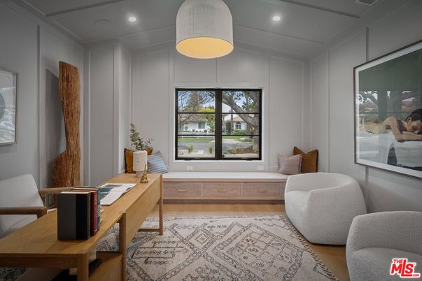 Home Office, Interior, Recessed Lighting, Wood Texture Flooring