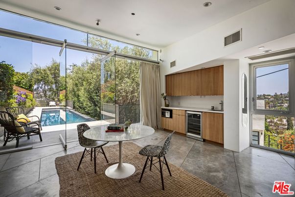 Dining room, Interior, Kitchen, Pool, Recessed Lighting