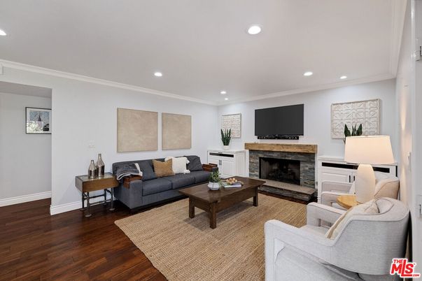 Fireplace, Interior, Living room, Recessed Lighting, Wood Texture Flooring