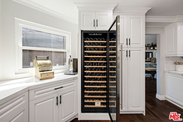 Interior, Wine Storage, Wood Texture Flooring