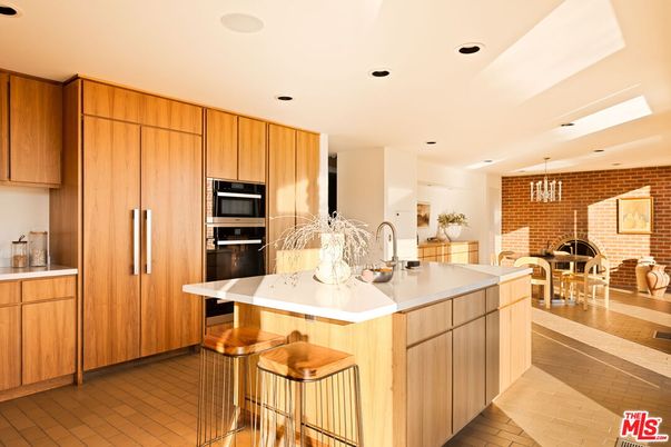 Dining room, Interior, Kitchen, Pendant Lights, Recessed Lighting, Stainless Steel Appliances, Stone Walls