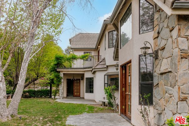 Backyard, Exterior, Facade, Tudor Revival
