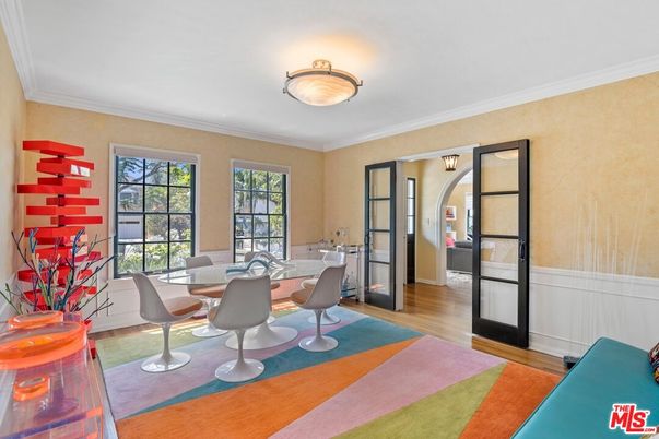 Dining room, Interior, Wood Texture Flooring