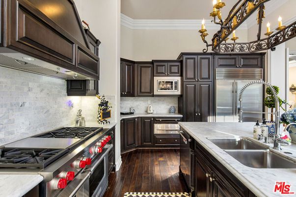 Chandelier, Interior, Kitchen, Stainless Steel Appliances, Wood Texture Flooring