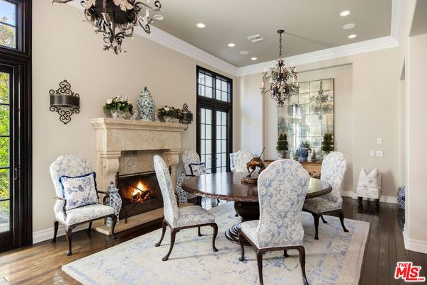 Chandelier, Dining room, Fireplace, Interior, Recessed Lighting, Wood Texture Flooring