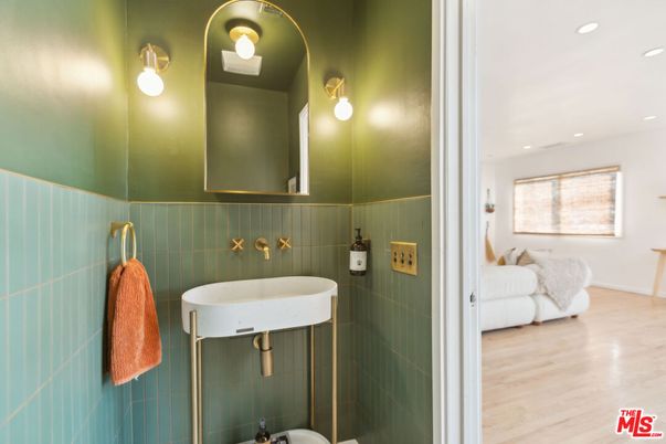 Bathroom, Interior, Recessed Lighting, Wood Texture Flooring