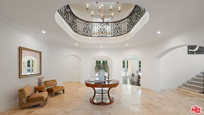 Chandelier, Interior, Recessed Lighting