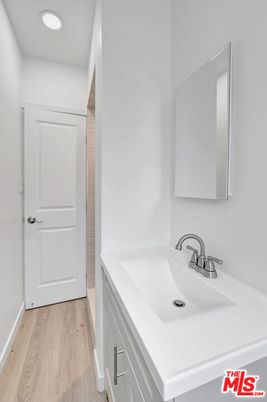 Bathroom, Interior, Recessed Lighting, Wood Texture Flooring