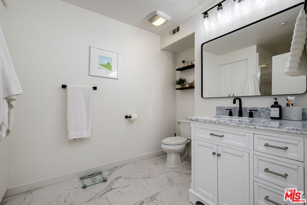 Bathroom, Dual Sink Vanities, Interior, Marble