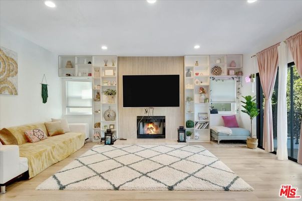 Fireplace, Interior, Living room, Recessed Lighting, Wood Texture Flooring