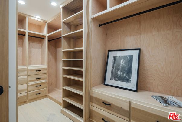 Interior, Recessed Lighting, Walk-in Closets, Wood Texture Flooring