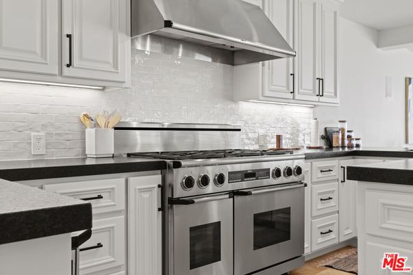Interior, Kitchen, Stainless Steel Appliances