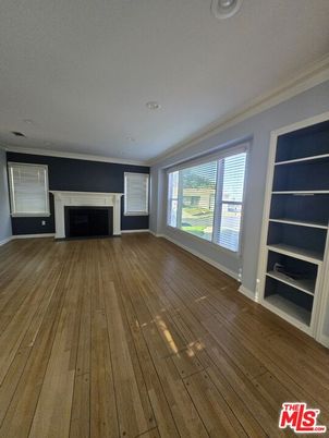 Empty room, Fireplace, Interior, Wood Texture Flooring