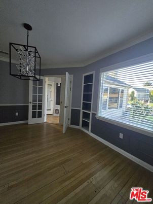 Empty room, Interior, Pendant Lights, Wood Texture Flooring