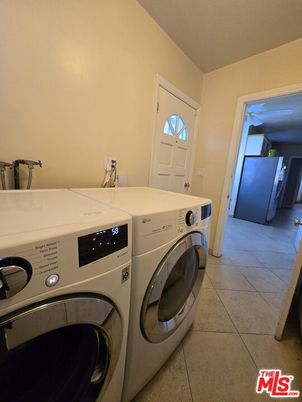 Interior, Washer