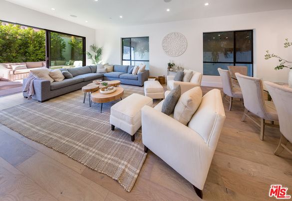 Dining room, Interior, Living room, Recessed Lighting, Wood Texture Flooring