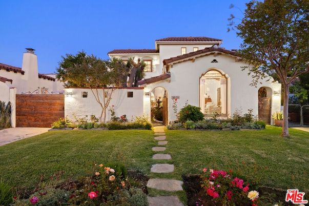 Backyard, Exterior, Facade, Spanish Mediterranean