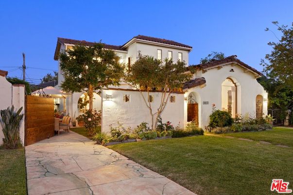 Backyard, Exterior, Facade, Spanish Mediterranean