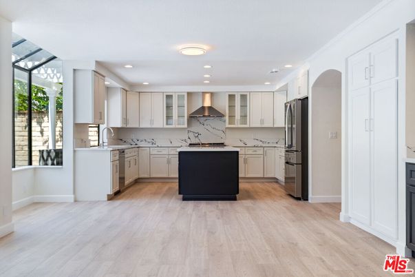 Interior, Kitchen, Marble Walls, Recessed Lighting, Wood Texture Flooring