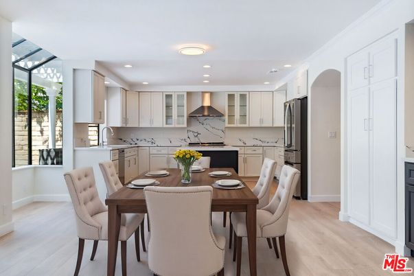 Dining room, Interior, Kitchen, Recessed Lighting, Stainless Steel Appliances, Wood Texture Flooring