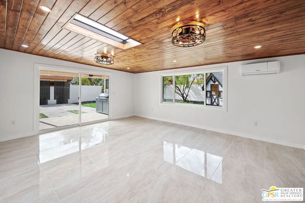 Empty room, Interior, Recessed Lighting, Wooden Ceilings
