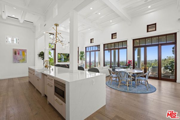 Dining room, Interior, Kitchen, Pendant Lights, Recessed Lighting, Wood Texture Flooring