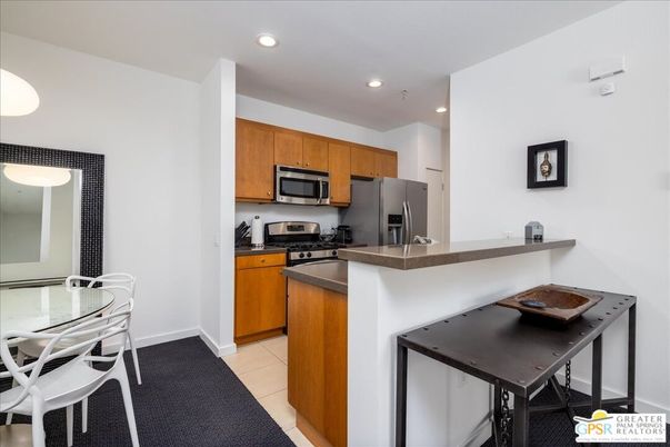Dining room, Interior, Kitchen, Recessed Lighting
