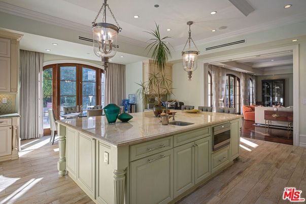 Chandelier, Dining room, Interior, Kitchen, Living room, Pendant Lights, Recessed Lighting, Wood Texture Flooring