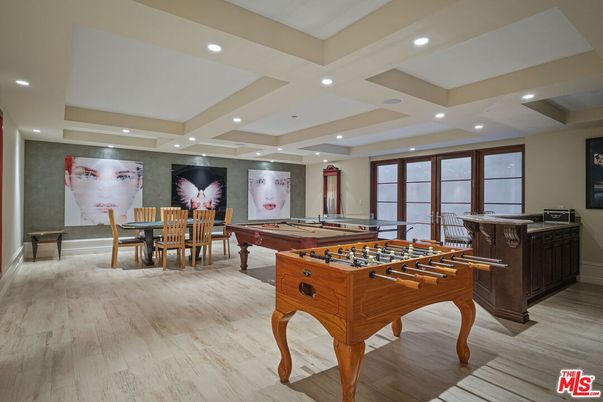 Billiard Table, Dining room, Game Room, Interior, Recessed Lighting, Wood Texture Flooring