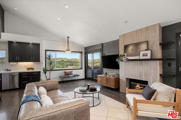 Fireplace, Interior, Kitchen, Living room, Pendant Lights, Recessed Lighting