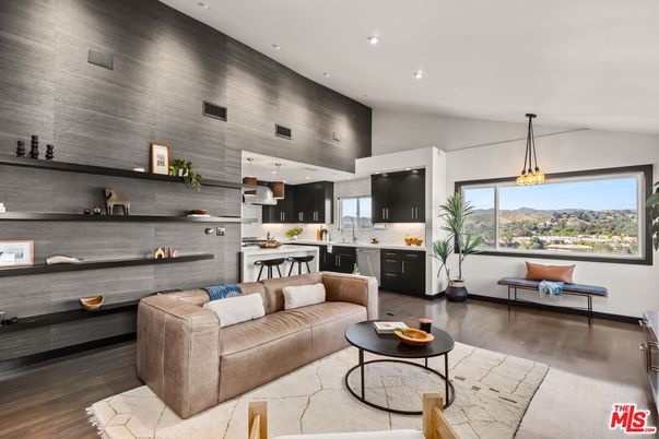 Interior, Kitchen, Living room, Pendant Lights, Recessed Lighting, Wood Texture Flooring