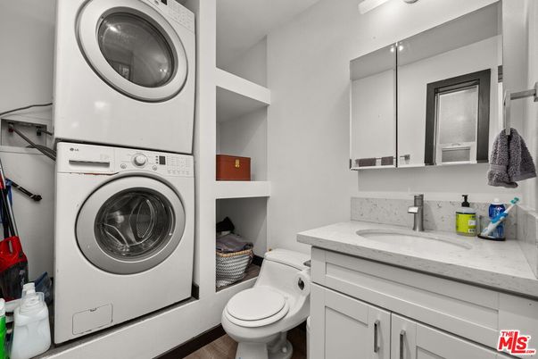 Bathroom, Interior, Utility Closets, Washer