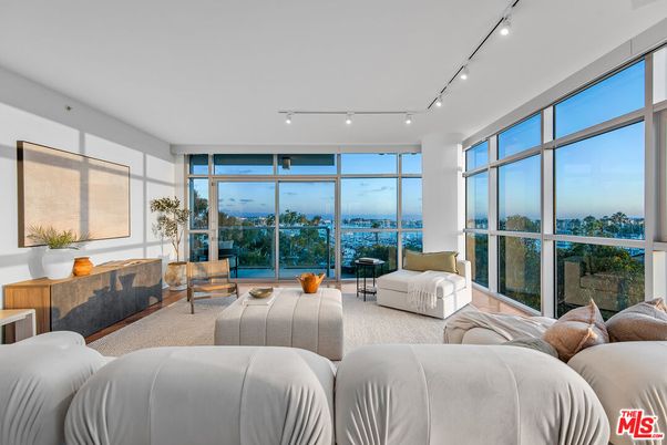 Bedroom, Interior, Living room, Water