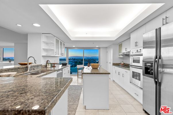 Interior, Kitchen, Recessed Lighting, Stainless Steel Appliances, Water