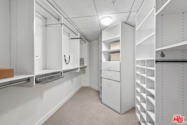 Interior, Walk-in Closets