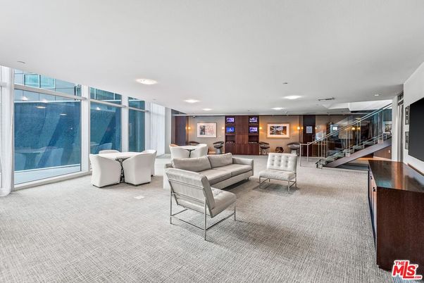 Dining room, Interior, Living room, Recessed Lighting