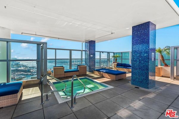 Exterior, Pool, Water