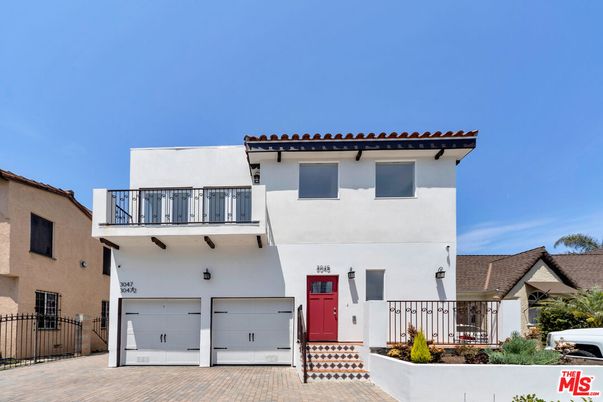 Attached, Exterior, Facade, Spanish Mediterranean