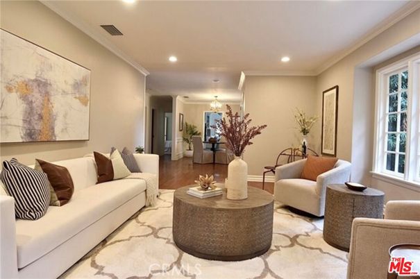 Dining room, Interior, Living room, Recessed Lighting, Wood Texture Flooring