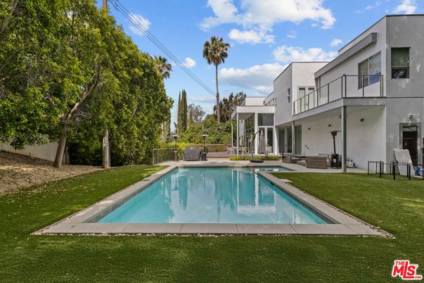 Backyard, Exterior, Pool