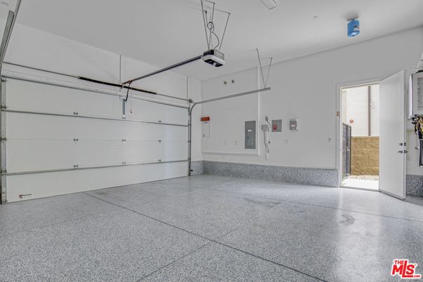 Garage, Interior