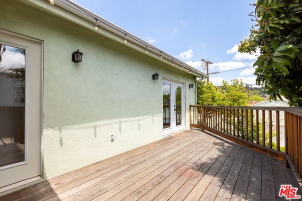 Exterior, Wood Texture Flooring