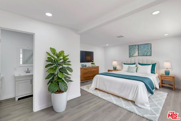 Bedroom, Interior, Recessed Lighting, Wood Texture Flooring