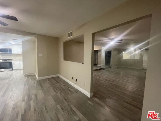 Empty room, Interior, Kitchen, Wood Texture Flooring