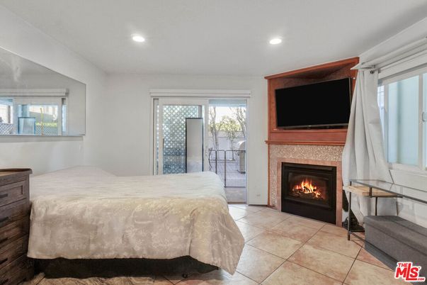 Bedroom, Fireplace, Interior, Recessed Lighting