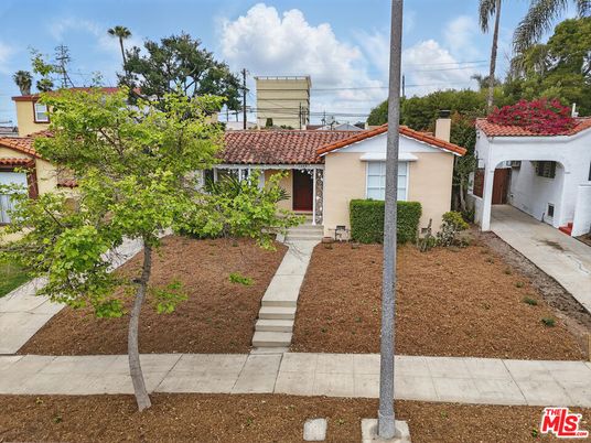 Backyard, Exterior, Facade, Spanish Mediterranean