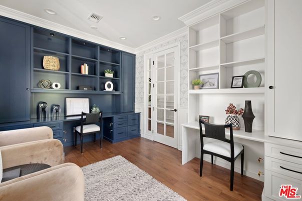 Home Office, Interior, Recessed Lighting, Wood Texture Flooring