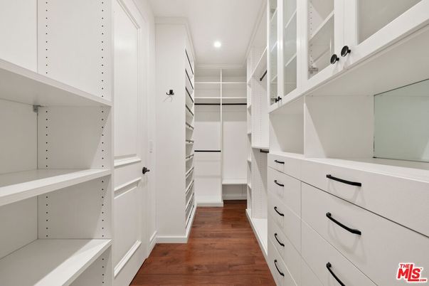 Interior, Recessed Lighting, Walk-in Closets, Wood Texture Flooring